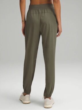 Lululemon License To Train High Rise Pants Women Size 6 Army Green 28”